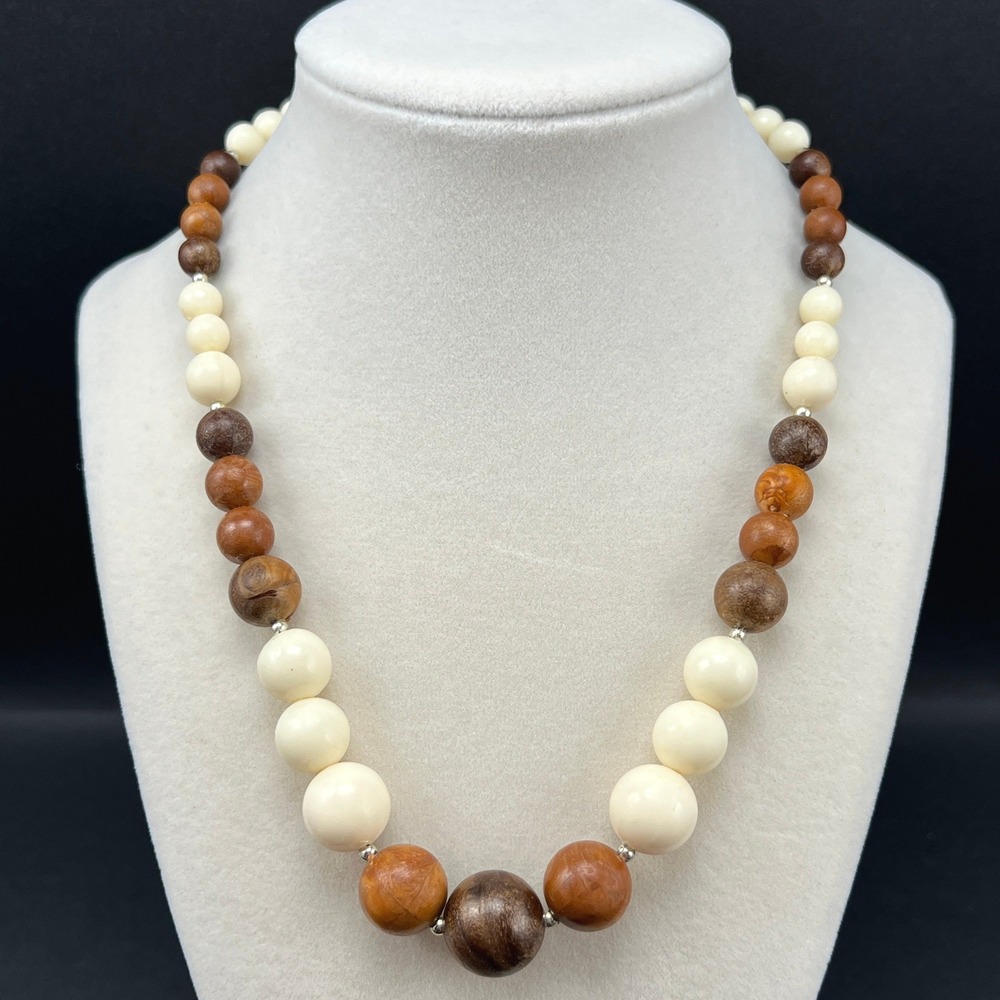 Vintage Beaded Necklace Brown Cream Graduated Wood Look Acrylic 18"